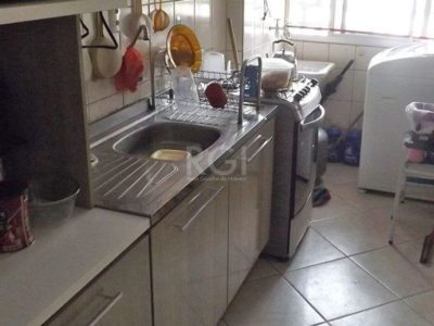 Apartamento à venda com 55m², 2 quartos, 1 vaga no bairro Petrópolis em Porto Alegre - Foto 2