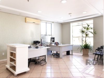 Conjunto/Sala à venda com 160m², 2 vagas no bairro Auxiliadora em Porto Alegre - Foto 11