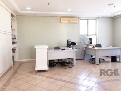 Conjunto/Sala à venda com 160m², 2 vagas no bairro Auxiliadora em Porto Alegre - Foto 12