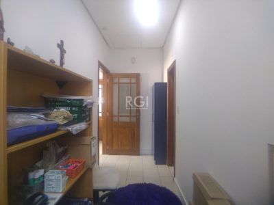 Casa à venda com 200m², 3 quartos, 2 vagas no bairro São Geraldo em Porto Alegre - Foto 19