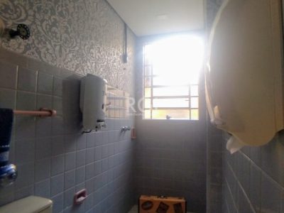 Casa à venda com 200m², 3 quartos, 2 vagas no bairro São Geraldo em Porto Alegre - Foto 21