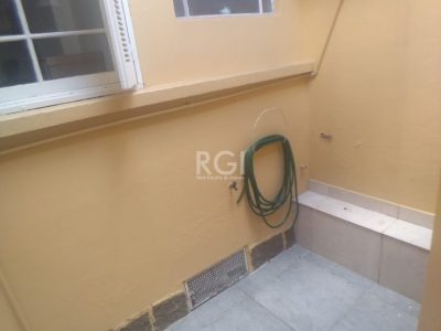 Casa à venda com 200m², 3 quartos, 2 vagas no bairro São Geraldo em Porto Alegre - Foto 26