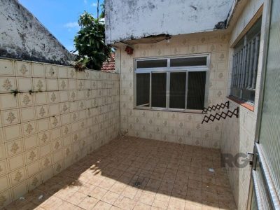 Casa à venda com 190m², 3 quartos, 4 vagas no bairro São Geraldo em Porto Alegre - Foto 16