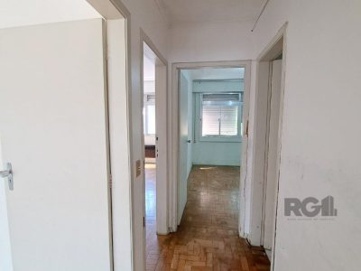 Casa à venda com 190m², 3 quartos, 4 vagas no bairro São Geraldo em Porto Alegre - Foto 17