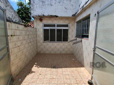 Casa à venda com 190m², 3 quartos, 4 vagas no bairro São Geraldo em Porto Alegre - Foto 24