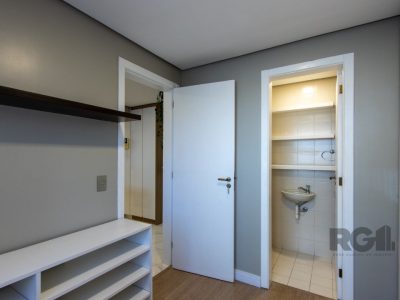 Apartamento à venda com 148m², 3 quartos, 1 suíte, 2 vagas no bairro Petrópolis em Porto Alegre - Foto 22