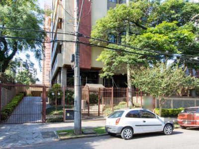 Apartamento à venda com 148m², 3 quartos, 1 suíte, 2 vagas no bairro Petrópolis em Porto Alegre - Foto 2