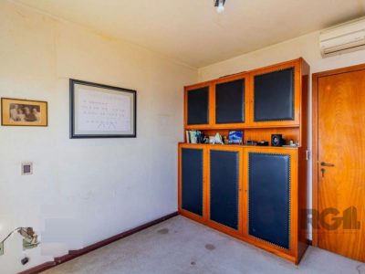 Apartamento à venda com 241m², 3 quartos, 1 suíte, 3 vagas no bairro Moinhos de Vento em Porto Alegre - Foto 32