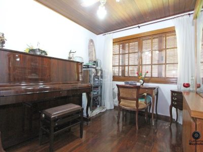 Casa à venda com 293m², 4 quartos, 2 suítes, 5 vagas no bairro Ipanema em Porto Alegre - Foto 8