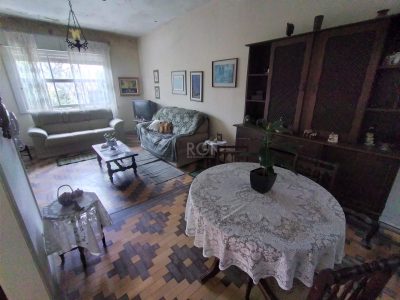 Casa à venda com 85m², 3 quartos, 1 vaga no bairro Petrópolis em Porto Alegre - Foto 7