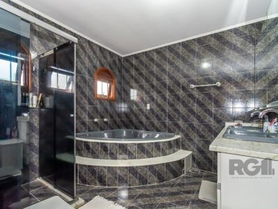 Casa à venda com 288m², 4 quartos, 1 suíte, 4 vagas no bairro Jardim Planalto em Porto Alegre - Foto 18