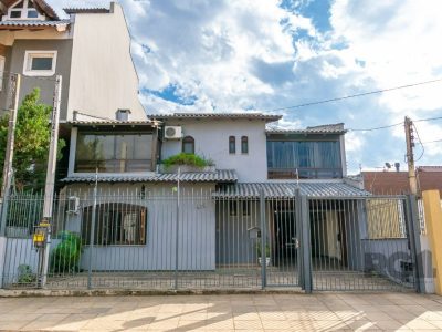 Casa à venda com 288m², 4 quartos, 1 suíte, 4 vagas no bairro Jardim Planalto em Porto Alegre - Foto 68