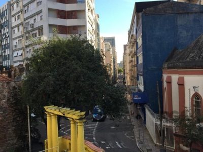 Apartamento à venda com 41m², 1 quarto, 1 vaga no bairro Centro Histórico em Porto Alegre - Foto 3