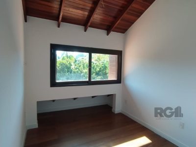 Casa Condominio à venda com 240m², 3 quartos, 1 suíte, 2 vagas no bairro Ipanema em Porto Alegre - Foto 7