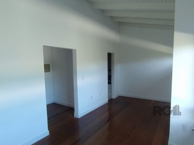 Casa Condominio à venda com 240m², 3 quartos, 1 suíte, 2 vagas no bairro Ipanema em Porto Alegre - Foto 13