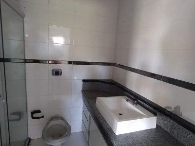 Casa Condominio à venda com 240m², 3 quartos, 1 suíte, 2 vagas no bairro Ipanema em Porto Alegre - Foto 15