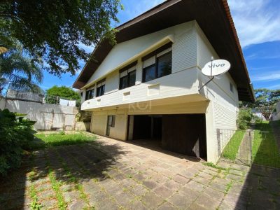 Casa à venda com 280m², 4 quartos, 1 suíte, 4 vagas no bairro Três Figueiras em Porto Alegre - Foto 52