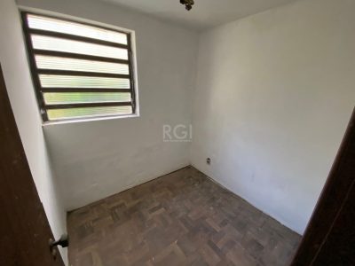 Casa à venda com 280m², 4 quartos, 1 suíte, 4 vagas no bairro Três Figueiras em Porto Alegre - Foto 33