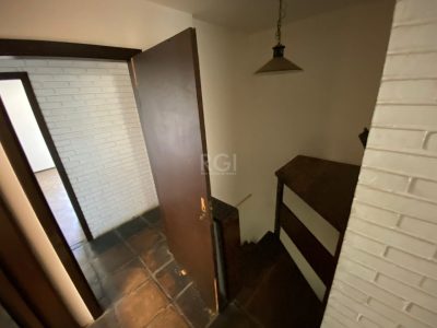 Casa à venda com 280m², 4 quartos, 1 suíte, 4 vagas no bairro Três Figueiras em Porto Alegre - Foto 43