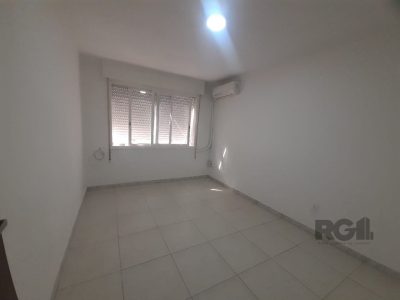 Apartamento à venda com 64m², 2 quartos, 1 vaga no bairro Cristal em Porto Alegre - Foto 9