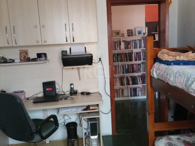 Casa à venda com 200m², 4 quartos, 2 vagas no bairro Vila Ipiranga em Porto Alegre - Foto 13