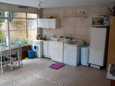 Casa à venda com 200m², 4 quartos, 2 vagas no bairro Vila Ipiranga em Porto Alegre - Foto 20