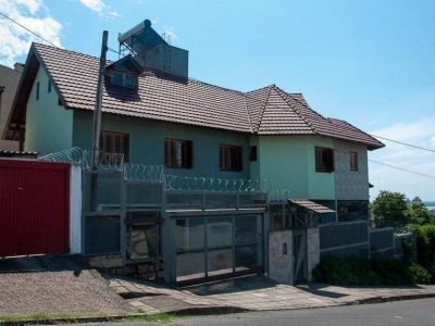 Casa à venda com 177m², 4 quartos, 2 suítes, 6 vagas no bairro Santa Tereza em Porto Alegre - Foto 3