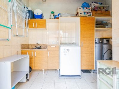 Casa à venda com 304m², 4 quartos, 2 suítes, 3 vagas no bairro Jardim Lindóia em Porto Alegre - Foto 62