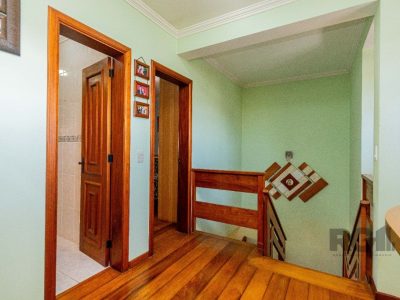 Casa à venda com 304m², 4 quartos, 2 suítes, 3 vagas no bairro Jardim Lindóia em Porto Alegre - Foto 30