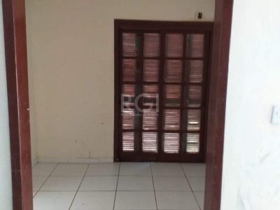 Casa à venda com 200m², 6 quartos, 4 vagas no bairro Tristeza em Porto Alegre - Foto 42