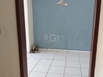 Casa à venda com 200m², 6 quartos, 4 vagas no bairro Tristeza em Porto Alegre - Foto 44