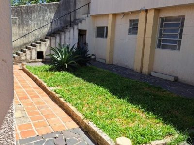 Casa à venda com 180m², 3 quartos, 1 suíte, 2 vagas no bairro Jardim Itu em Porto Alegre - Foto 19