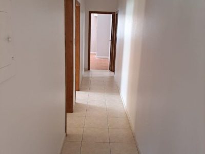 Casa à venda com 180m², 3 quartos, 1 suíte, 2 vagas no bairro Jardim Itu em Porto Alegre - Foto 5