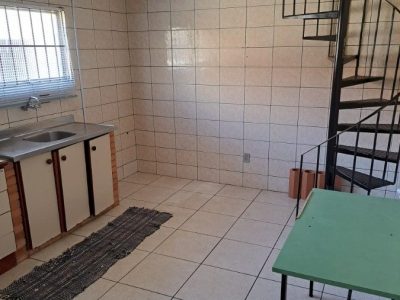 Casa à venda com 180m², 3 quartos, 1 suíte, 2 vagas no bairro Jardim Itu em Porto Alegre - Foto 12