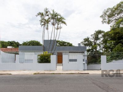 Casa à venda com 260m², 3 quartos, 2 suítes, 4 vagas no bairro Santa Tereza em Porto Alegre - Foto 44