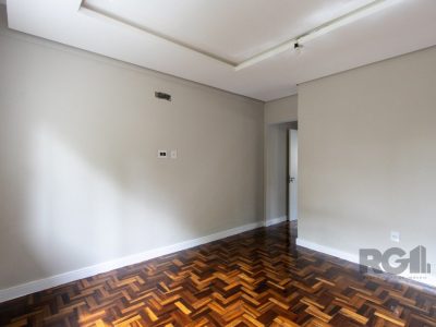 Casa à venda com 260m², 3 quartos, 2 suítes, 4 vagas no bairro Santa Tereza em Porto Alegre - Foto 23