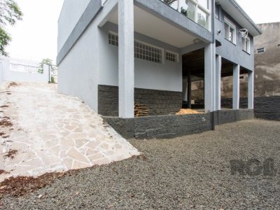 Casa à venda com 260m², 3 quartos, 2 suítes, 4 vagas no bairro Santa Tereza em Porto Alegre - Foto 39