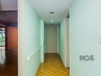 Apartamento à venda com 214m², 3 quartos, 1 suíte, 1 vaga no bairro Bom Fim em Porto Alegre - Foto 14