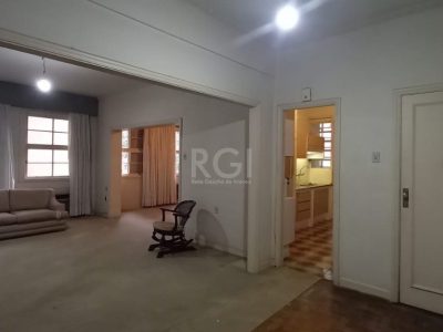 Apartamento à venda com 136m², 3 quartos, 1 vaga no bairro Centro Histórico em Porto Alegre - Foto 7