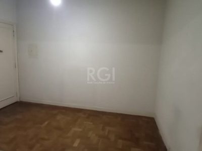 Apartamento à venda com 136m², 3 quartos, 1 vaga no bairro Centro Histórico em Porto Alegre - Foto 18