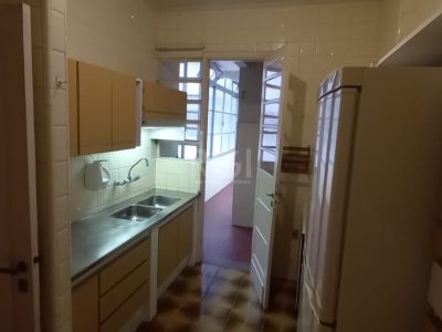 Apartamento à venda com 136m², 3 quartos, 1 vaga no bairro Centro Histórico em Porto Alegre - Foto 35