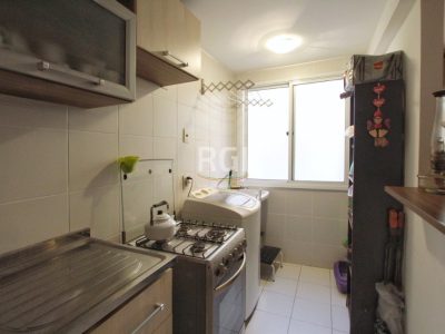 Apartamento à venda com 66m², 3 quartos, 1 suíte, 1 vaga no bairro Partenon em Porto Alegre - Foto 10