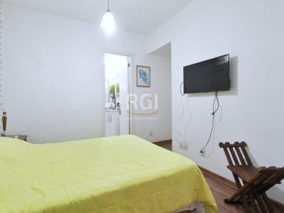 Apartamento à venda com 66m², 3 quartos, 1 suíte, 1 vaga no bairro Partenon em Porto Alegre - Foto 16