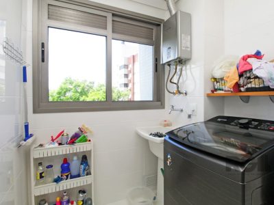 Apartamento à venda com 105m², 3 quartos, 1 suíte, 2 vagas no bairro Menino Deus em Porto Alegre - Foto 33