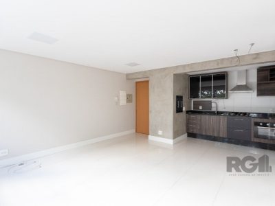 Apartamento à venda com 65m², 2 quartos, 1 suíte, 1 vaga no bairro Tristeza em Porto Alegre - Foto 8