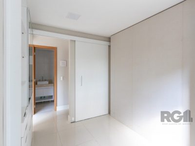 Apartamento à venda com 65m², 2 quartos, 1 suíte, 1 vaga no bairro Tristeza em Porto Alegre - Foto 15