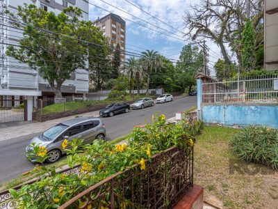 Casa à venda com 250m², 4 quartos, 1 suíte, 5 vagas no bairro Menino Deus em Porto Alegre - Foto 57