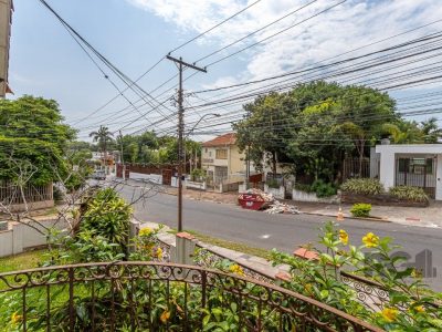 Casa à venda com 250m², 4 quartos, 1 suíte, 5 vagas no bairro Menino Deus em Porto Alegre - Foto 58