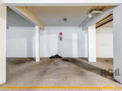 Cobertura à venda com 219m², 3 quartos, 1 suíte, 3 vagas no bairro Petrópolis em Porto Alegre - Foto 19