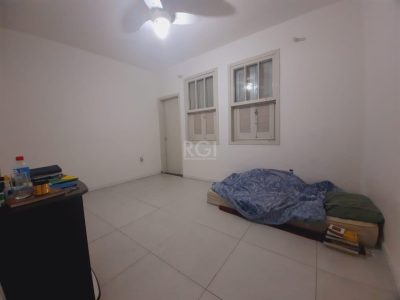 Apartamento à venda com 107m², 2 quartos, 1 suíte, 1 vaga no bairro Floresta em Porto Alegre - Foto 9